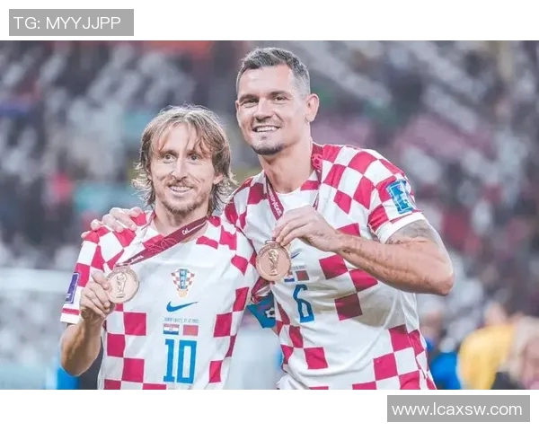 苏联时期足球明星的辉煌历程与传奇故事探秘 苏联时期足球明星的辉煌历程与传奇故事探秘