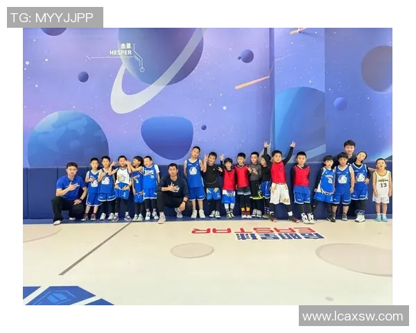 南京排球队大师赛精彩配合展现团队精神与战术默契 南京排球队大师赛精彩配合展现团队精神与战术默契